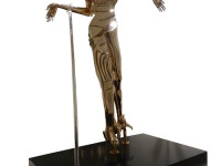 Salvador Dalí. España 1904-1989. Venus a la tète de roses, bronce, acrílico, 83 x 58 x 35 cms. 1984